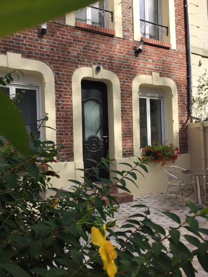La Villa Des Remparts ลีซีเยอ ภายนอก รูปภาพ